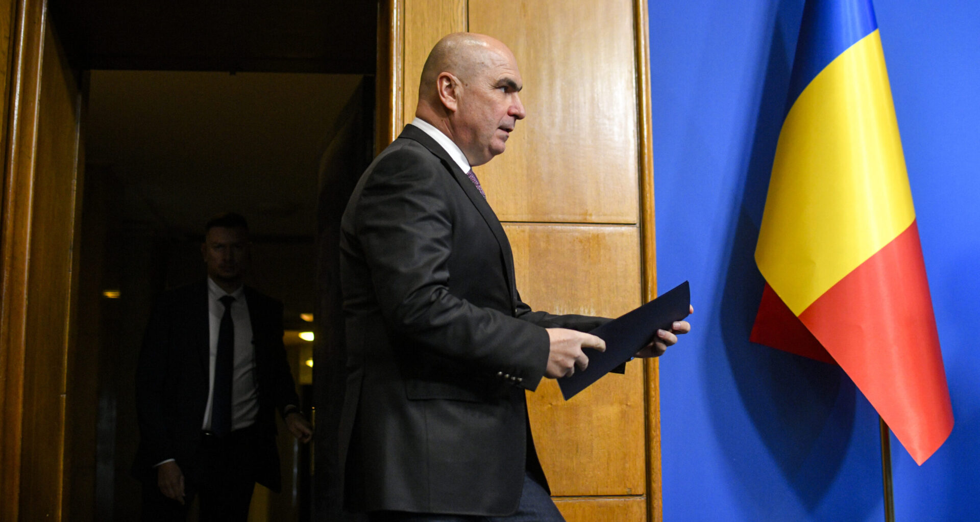 Am convenit ca România să închidă anul acesta cu un deficit de 8,4% din PIB / Guvernul prezintă vineri rectificarea de buget