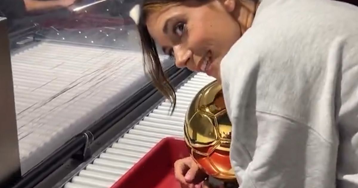 Balonul de Aur, la control / VIDEO. Aitana Bonmati, moment viral după gala de la Paris: „Vă rog să-l puneți într-o tavă separată!”