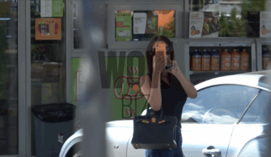 Fiica lui Gigi Becali s-a dus cu o geantă de zeci de mii de euro la benzinărie