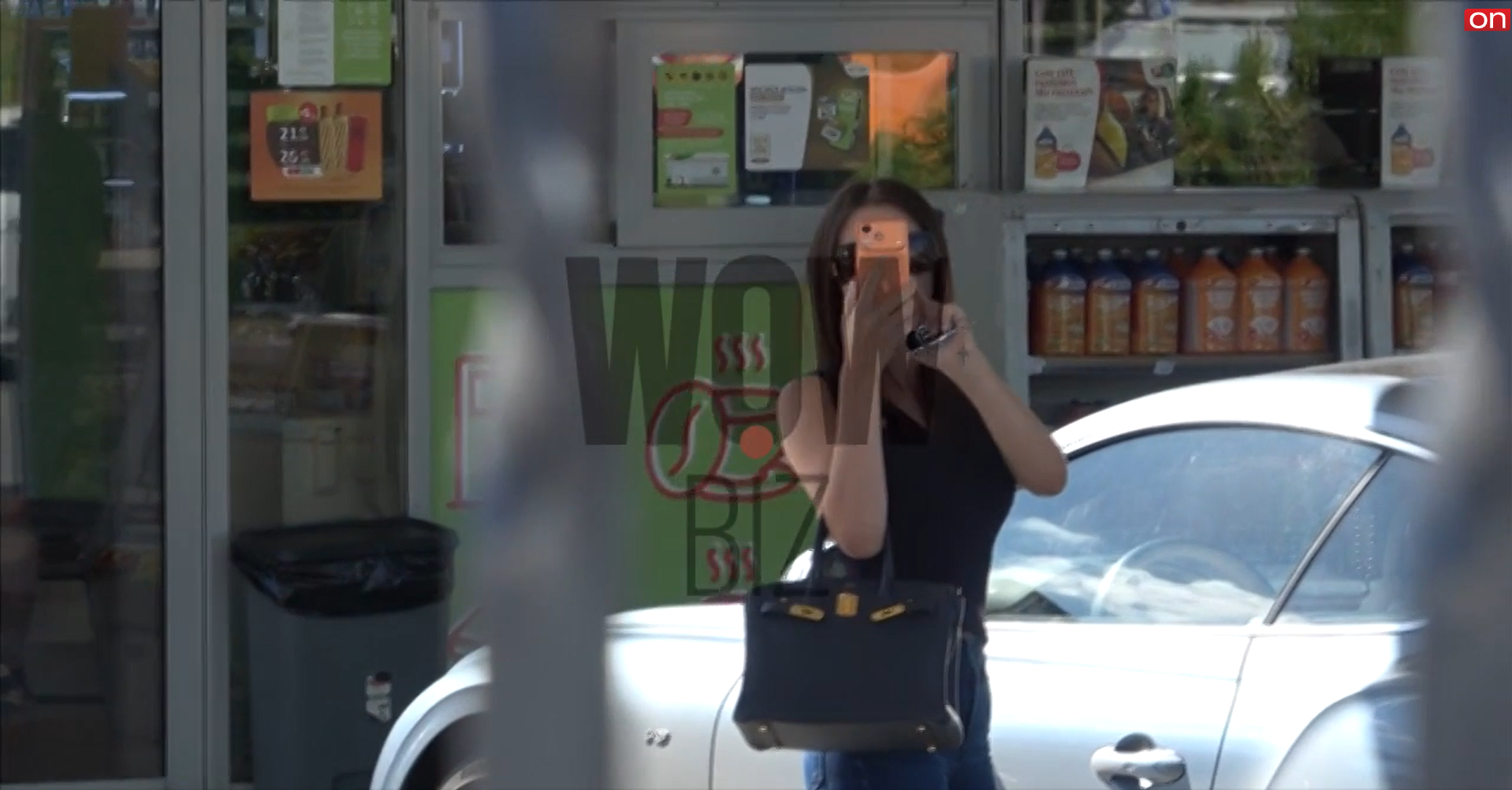 Fiica lui Gigi Becali s-a dus cu o geantă de zeci de mii de euro la benzinărie