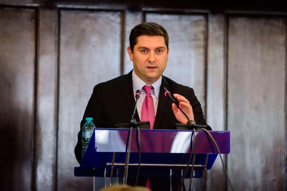 Acest dezastru nu este un incident izolat, ci consecinţa incompetenţei şi nepăsării administraţiei judeţene