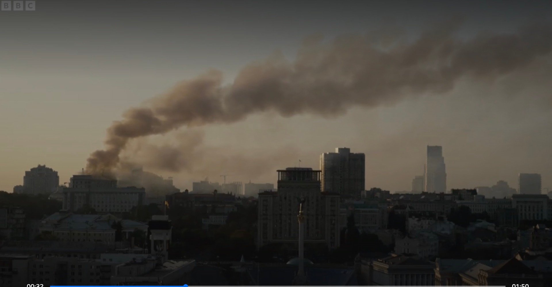 Cladire-GuvernParlament-Kiev-atacata-de-Rusia