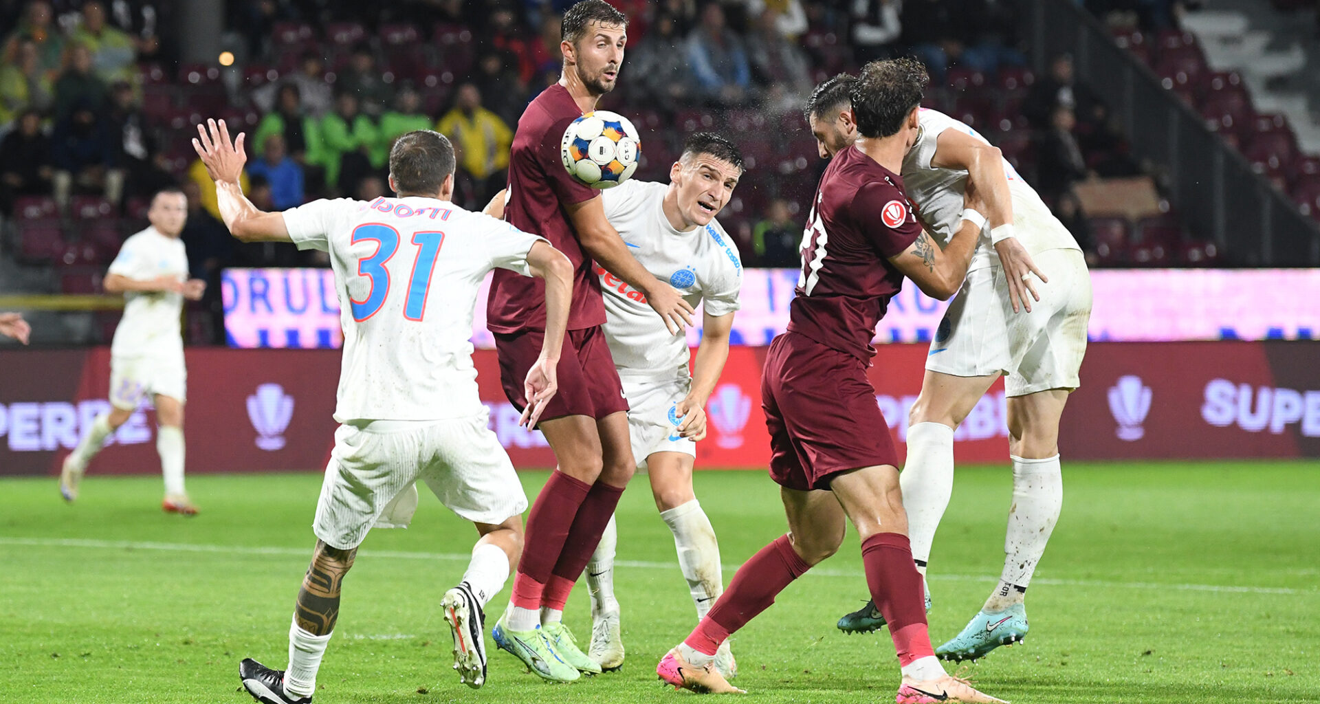 Există un milionar care se bucură nespus de dezastrul de la FCSB și de la CFR Cluj