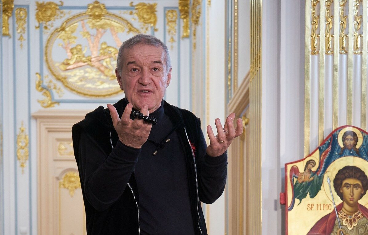 Gigi Becali a făcut prăpăd după 45 de minute. A dat afară 3 fotbaliști din echipa de start la pauza meciului FCSB