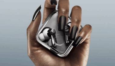 Nothing Ear (3) - design îmbunătățit și funcție Super Mic pe carcasă