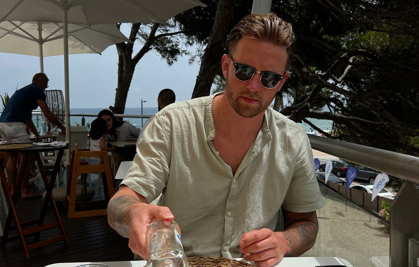 „Un oraș gri și mohorât. Pe el l-au primit ca pe un erou”