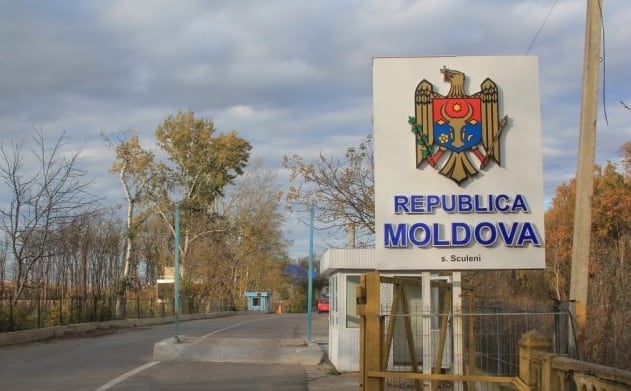 În alegerile existenţiale din R. Moldova pe buletinul de vot sunt UE şi Rusia / Blocul mare de alegători indecişi şi cumpărarea de voturi de către Rusia ar putea înclina balanţa