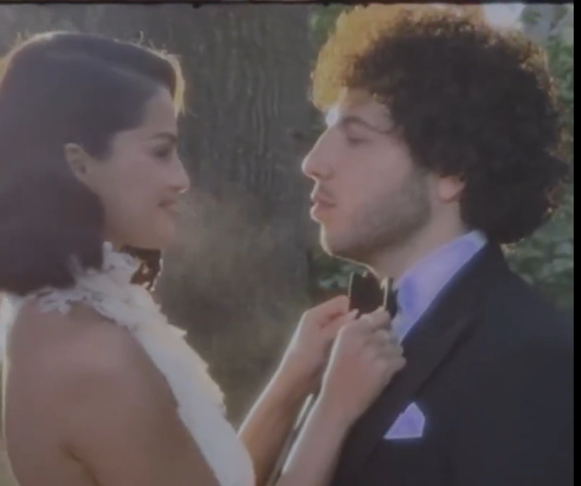 Selena Gomez s-a căsătorit cu Benny Blanco