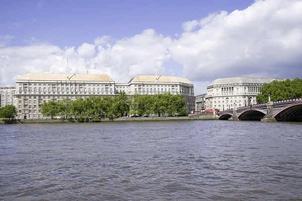 Sediul MI5 sursa Wikipedia