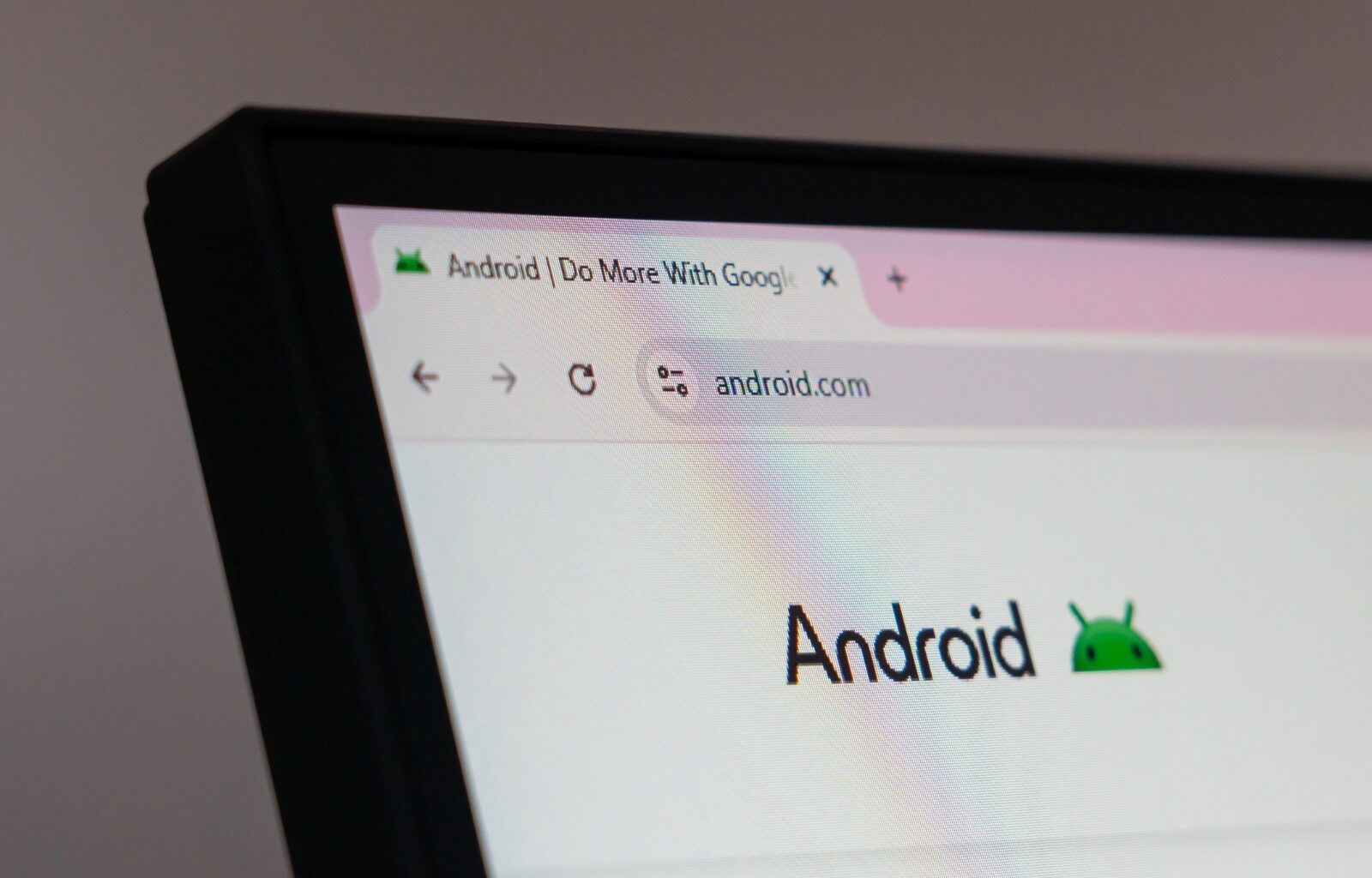Android va fi disponibil pe calculatoare, începând de anul viitor. CEO-ul producătorului de cipuri Qualcomm: „L-am văzut, este incredibil”