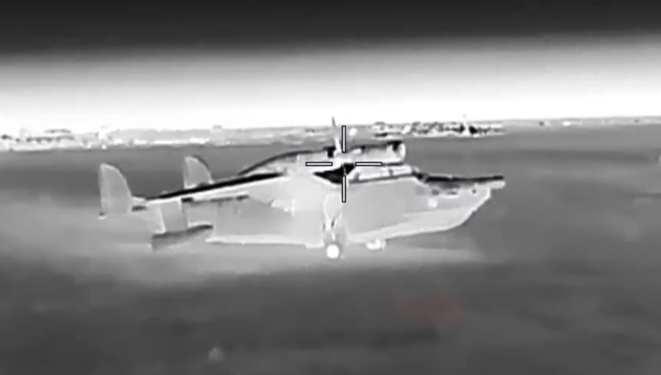 Ucraina a lovit pentru prima dată două avioane amfibii în Crimeea ocupată