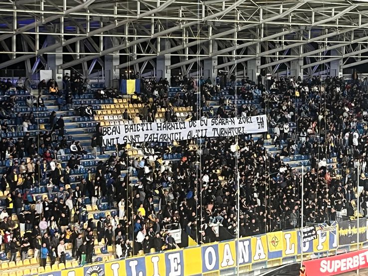 Mesaje Petrolul - Rapid, 27.09.2025. FOTO: GSP.ro