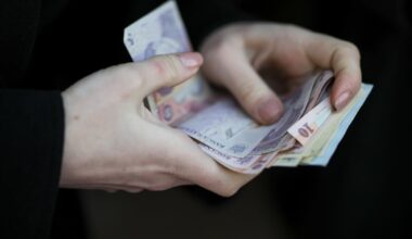 Banca Centrală Europeană: Stați calmi, dar păstrați bani cash! Ce sumă e recomandat să avem fiecare dintre noi acasă
