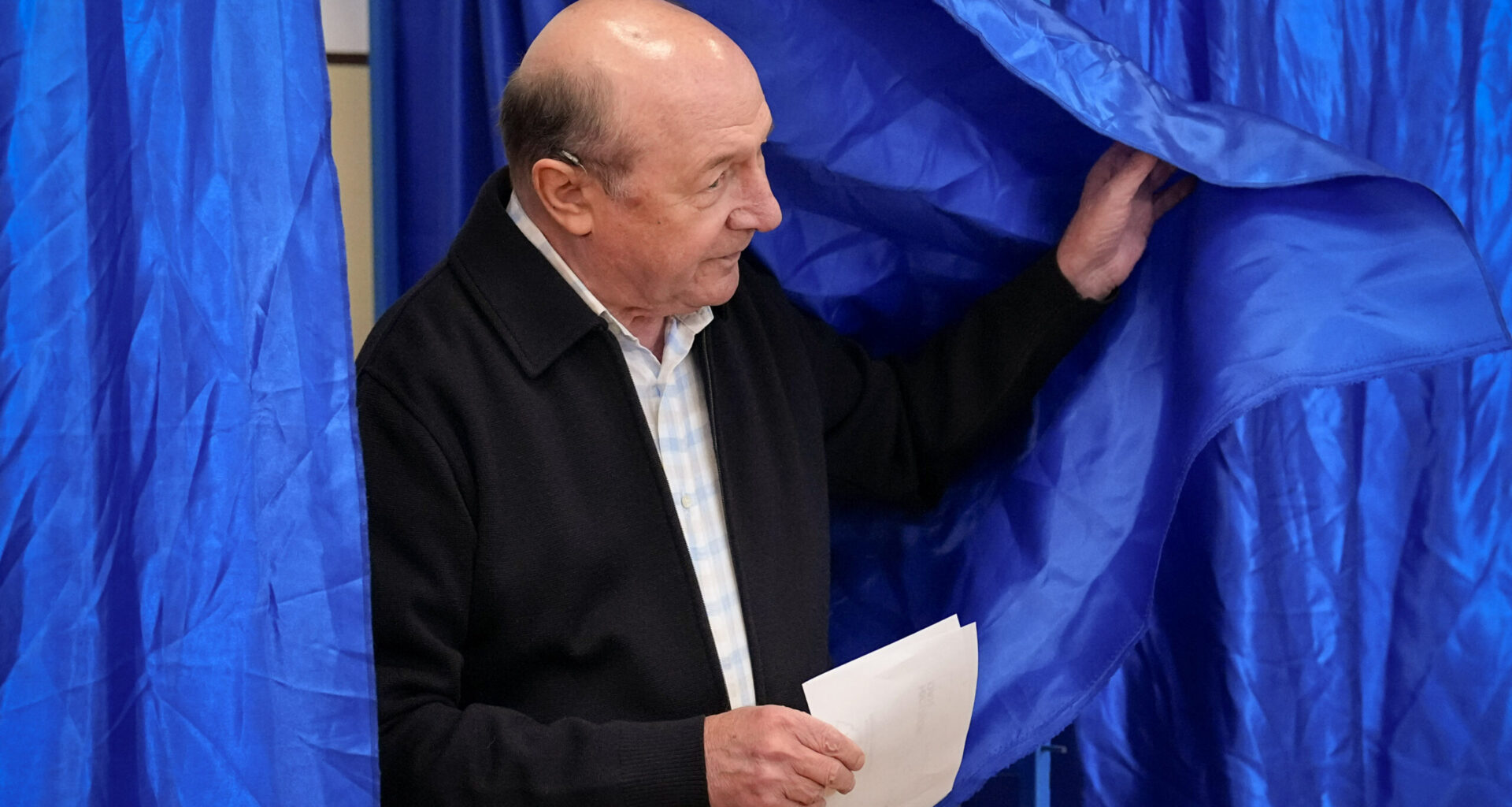 Băsescu a anunțat când va cere cetățenia moldovenească