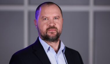 dan tapalaga poza editorial, portret dan tapalaga