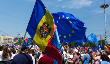 republica moldova, chisinau, aderare UE, uniunea europeana, steaguri