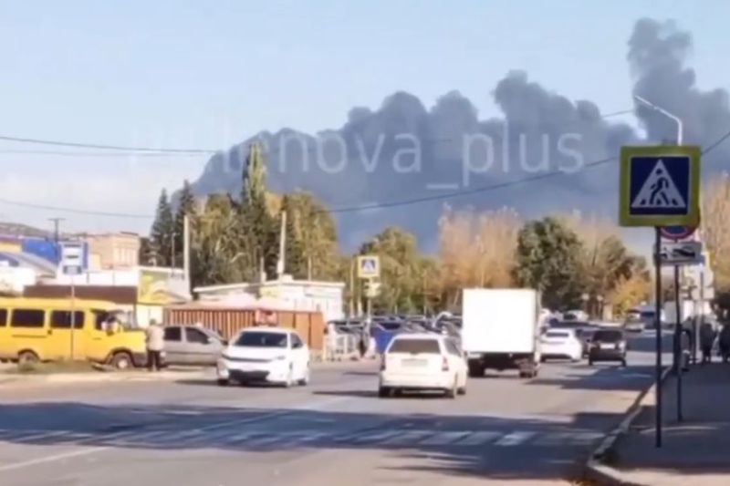 Dronele ucrainene au lovit o importantă rafinărie a Gazprom, pentru a doua oară într-o săptămână