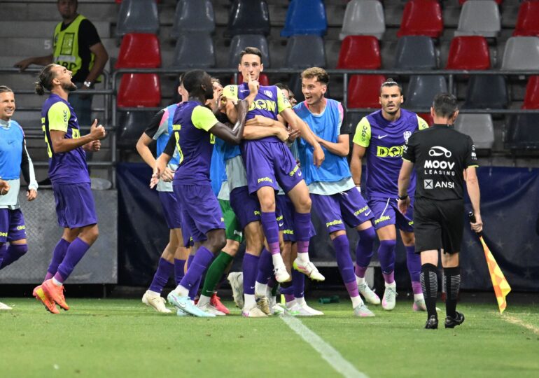 CFR Cluj îl lasă să plece și semnează cu Rapid: Transferul, confirmat