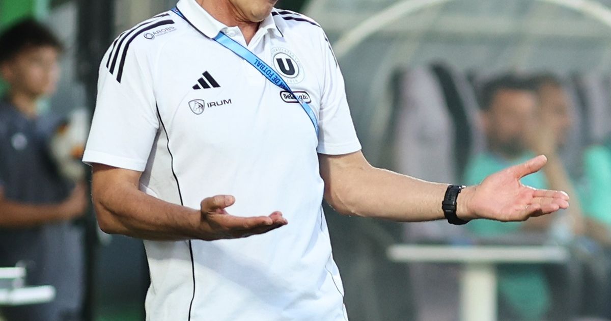 Sabău, enervat de propriul jucător. Antrenorul de la U Cluj nu înțelege greșeala din meciul cu FC Argeș: „Nu știu cum privești tu fotbalul”