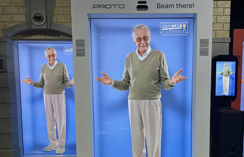 Stan Lee, marele creator Marvel cu rădăcini românești, reînviat digital la Comic Con. Omagiu sau exploatare?