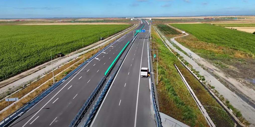 Investiții de milioane de lei, cu lacătul pe ușă. Un lot din autostrada Moldovei nu poate fi deschis din cauza unor suduri greșite