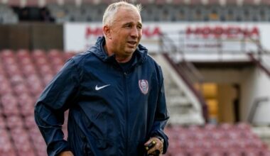 Surpriză! Echipa cu care Dan Petrescu negociază intens. Îl va înlocui pe „cel mai slab antrenor'' din istoria clubului