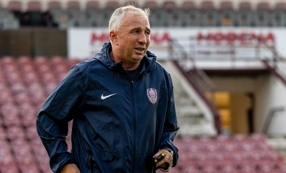 Surpriză! Echipa cu care Dan Petrescu negociază intens. Îl va înlocui pe „cel mai slab antrenor'' din istoria clubului