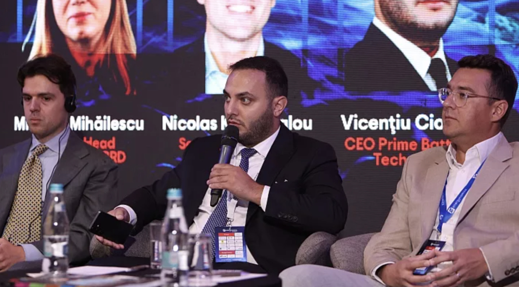 Românii care concurează cu giganții Europei. Fabrica de baterii de lângă București își triplează capacitatea