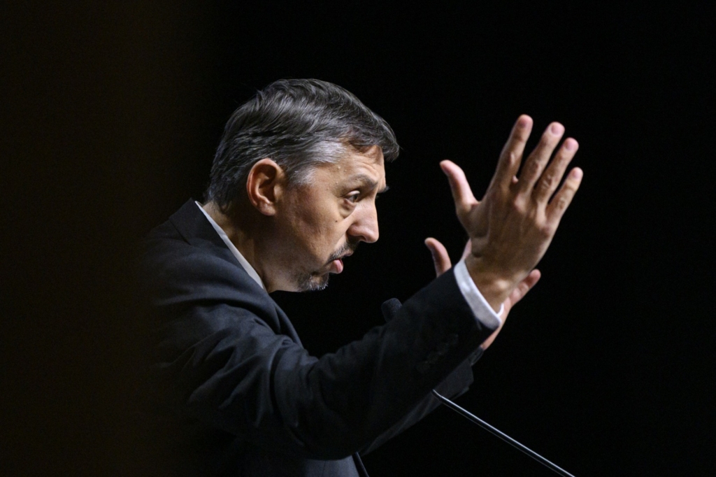 Sunt puși să facă naveta către „pustietate”. Mesajul lor pentru Daniel David