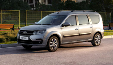 Recenzia virală a unui rus la Lada Largus, Dacia Logan MCV de primă generație care încă se produce în Rusia. Ce primești pentru 18.500 de euro. „Măi, băieți. E 2025!” VIDEO