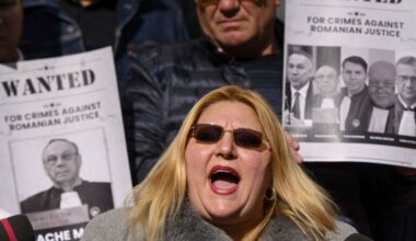 Încetul cu încetul, George Simion scapă de toți adversarii din zona extremistă. Este sfârșitul carierei politice pentru Diana Șoșoacă?