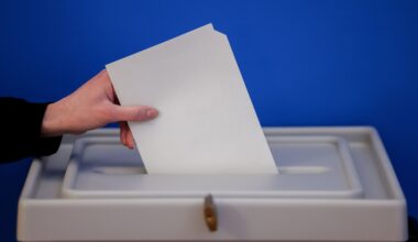 Presa din Rusia toacă alegerile din Moldova la foc continuu. Ce scriu ziarele lui Putin despre parlamentare