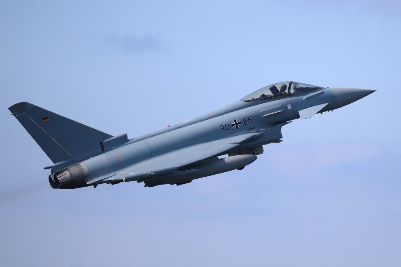 Avion militar de recunoaștere al Rusiei deasupra Mării Baltice. Forțele germane au trimis aeronave Eurofighter pentru a-l urmări