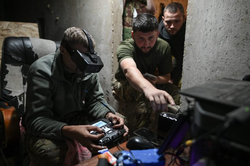 Un senator rus recunoaște că Ucraina domină războiul cu drone: „Au de zece ori mai multe”