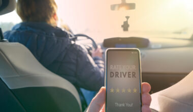 Firme de transport ridesharing, sub un val de controale ANAF și dosare penale DNA. Sute de milioane de lei, evaziune fiscală. Angajați ai unei platforme online, condamnați