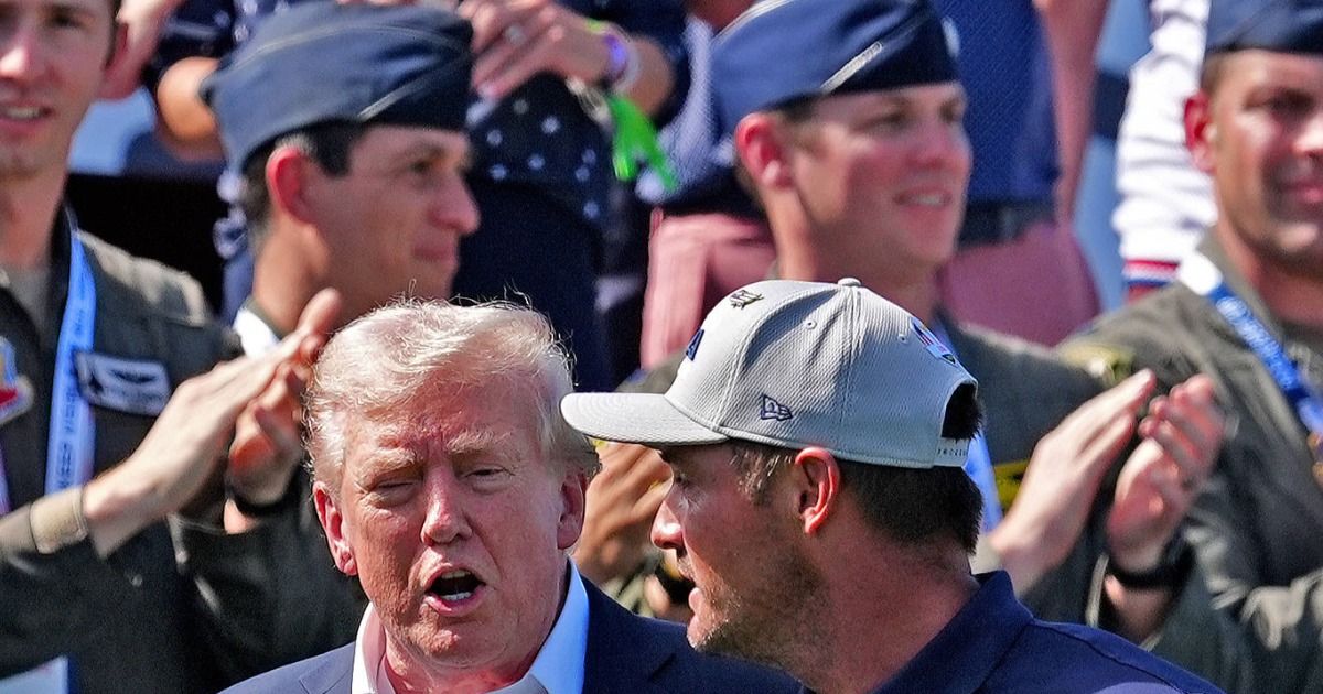 Haos în SUA: lunetiști și insulte! Confruntarea America vs Europa a fost hiperpăzită pentru Trump. Nu și de agresiune verbală. A refuzat să joace!