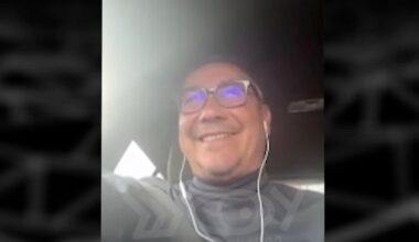 Fostul premier Victor Ponta intr-un call din mașină
