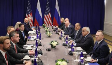 Secretarul de stat al SUA s-a întâlnit cu ministrul de Externe al Rusiei / Mesajul lui Trump pentru Vladimir Putin