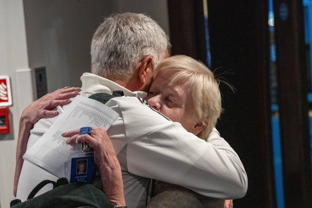 Cine este femeia pe care Jose Mourinho a îmbrațisat-o îndelung la revenirea pe Stamford Bridge