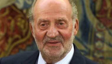 Fostul rege al Spaniei, Juan Carlos, răspunde zvonurilor despre relația sa cu Prințesa Diana