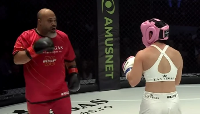 Imagine din lupta de la Polivalentă FOTO Captură video