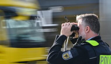 Rușii planificau atacuri cu bombă în trei țări europene. Operațiunea, demascată de Polonia: explozibili ascunși în cutii îngropate în cimitire!