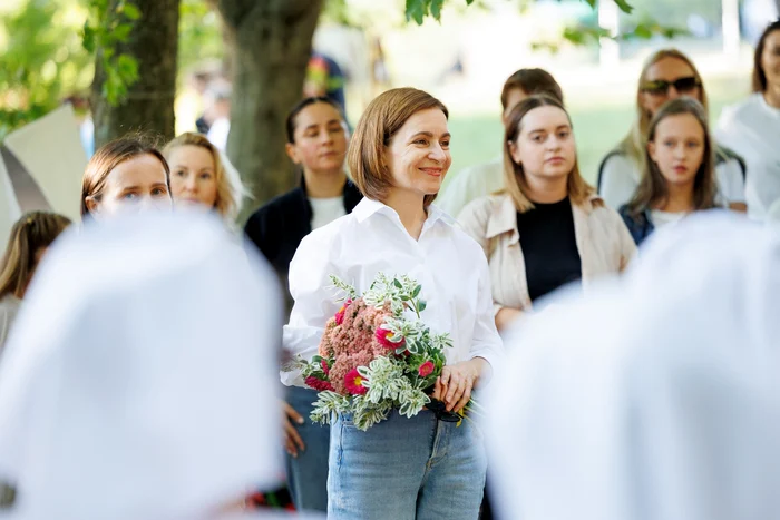 Cadourile de protocol primite de Maia Sandu, președintele Republicii Moldova FOTO: Facebook