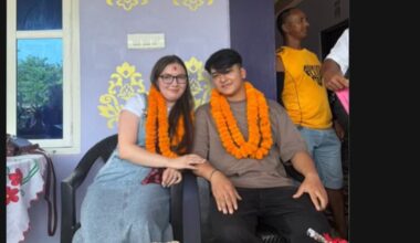 O româncă a fost dusă de soțul nepalez în țara lui natală. Femeia a fost surprinsă cu o zi de naștere de neuitat