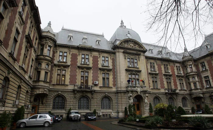 Patru șefi conduc 14 angajați la o direcție din Ministerul Agriculturii FOTO: Adevărul