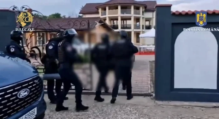 Bărbatul a fost reținut de DIICOT