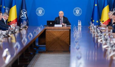 100 de zile de guvernare Bolojan: asumări în serie, scandaluri politice și reforme încă pe hârtie. „Criza a început cu guvernul Cîțu”