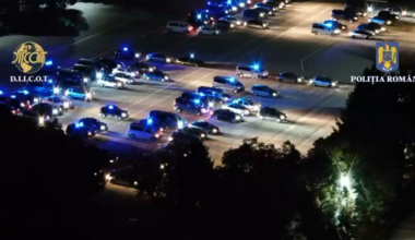 Sechestru pe averea colosală a rețelei de proxeneți ajutate de un polițist și 22 de persoane reținute. Cum opera gruparea