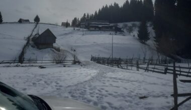 Blackout în mai multe stațiuni montane. Bran, Fundata, Moeciu și Peștera nu au curent de aproape 24 de ore. Turiștii pleacă supărați