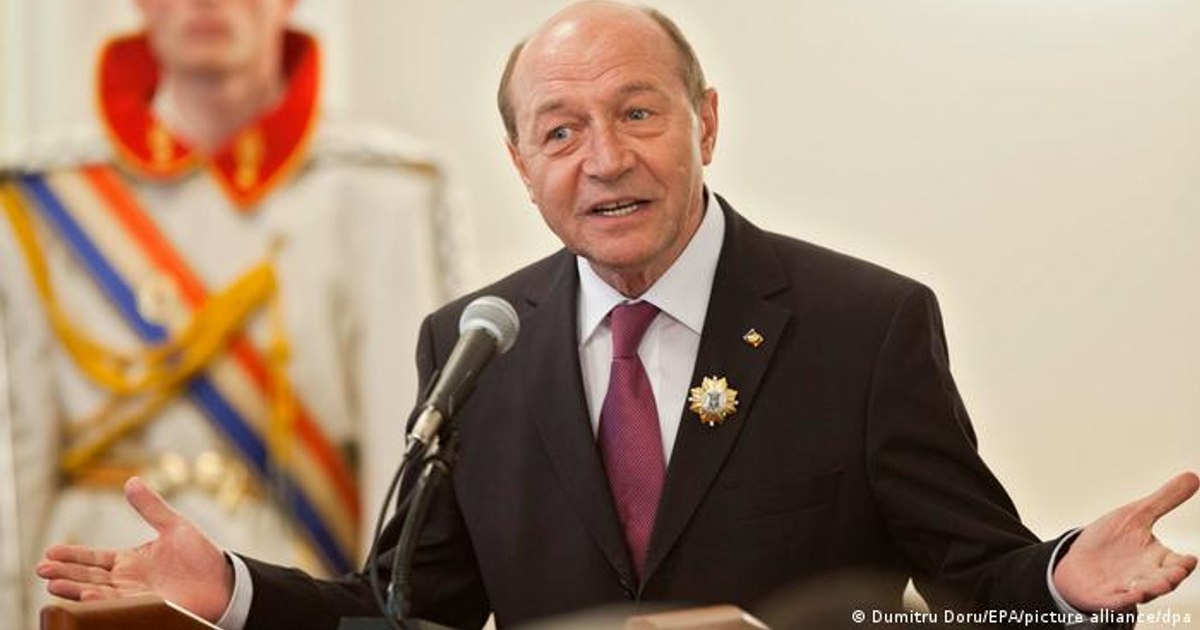 Traian Băsescu acuză PSD, PNL și UDMR că au păcălit electoratul și au favorizat ingerințele Rusiei
